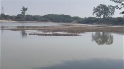 Video: નવસારીના જલાલપોરમાં પાલિકાની બેદરકારીના પાપે ભર શિયાળે સર્જાઈ પાણીની તંગી