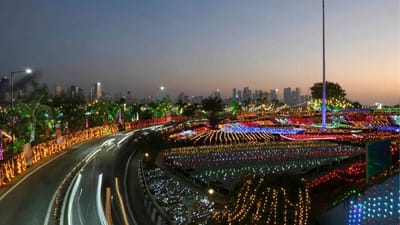 સમગ્ર વિશ્વમાં નવા વર્ષની ઉજવણી શરૂ થઈ ગઈ છે. શહેરો રોશનીથી ઝગમગી ઉઠ્યા છે અને લોકો નવા વર્ષને આવકારવા માટે તૈયાર છે.