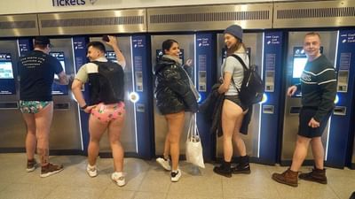 લંડનમાં હાલમાં એક વિચિત્ર ઘટના બની હતી. રોજની જેમ મેટ્રોમાં યાત્રા કરનારા યાત્રીઓ હાલમાં પેન્ટ વગર જોવા મળ્યા હતા. આ ઘટના માત્ર લંડનમાં જ નહીં પણ દુનિયાના 60 દેશોમાં ઘટી હતી. 