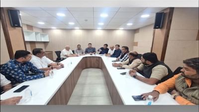 Video: સુરત ટેક્સટાઇલ માર્કેટમાં પાર્સલ વિવાદનો અંત, 55ના બદલે 65 કિલો વજનનું પાર્સલ કરાયું નક્કી