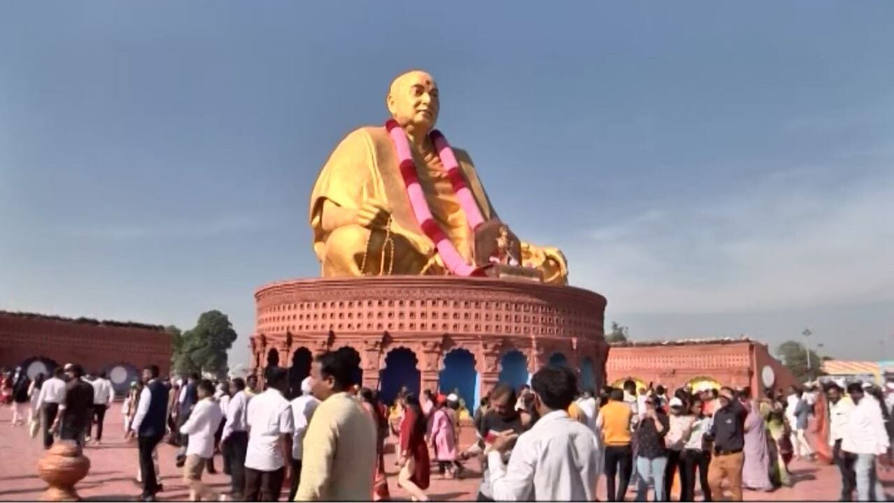 Video : પ્રમુખ સ્વામી શતાબ્દી મહોત્સવની થઈ પૂર્ણાહુતિ, 50 લાખથી પણ વધુ લોકોએ લીધી મુલાકાત Video : પ્રમુખ સ્વામી શતાબ્દી મહોત્સવની થઈ પૂર્ણાહુતિ, 50 લાખથી પણ વધુ લોકોએ લીધી મુલાકાત