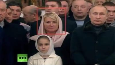 ક્યારેક સૈનિક, ક્યારેક અભિનેત્રી... વ્લાદિમીર પુતિન સાથે વારંવાર જોવા મળતી આ 'રહસ્યમય મહિલા' કોણ છે?