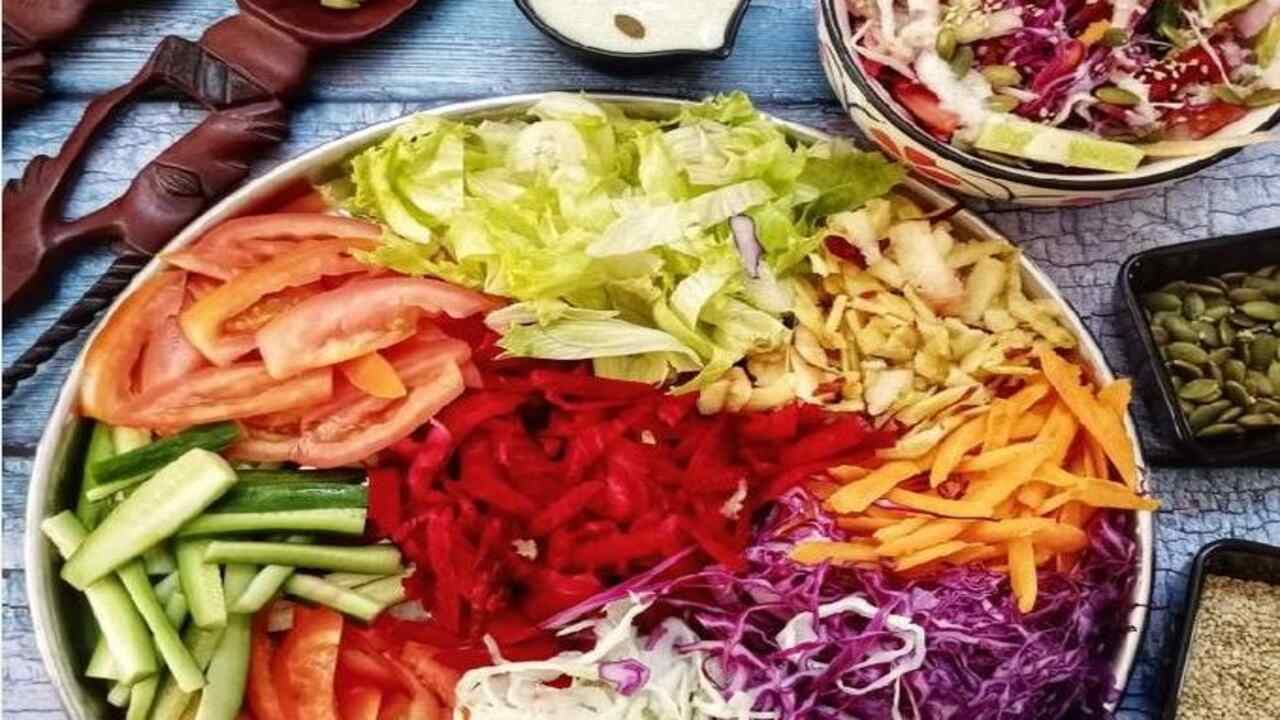 Rainbow Salad:  ઘરે પરફેક્ટ રેઈન્બો સલાડ બનાવવાની આ છે આસાન રીત, નોંધી લો રેસિપી