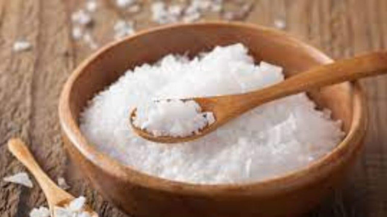 Salt Side Effects: વધુ પડતું મીઠું ખાવાથી પેટ ફૂલાઈ શકે છે ! જાણો તેના અન્ય ગેરફાયદા
