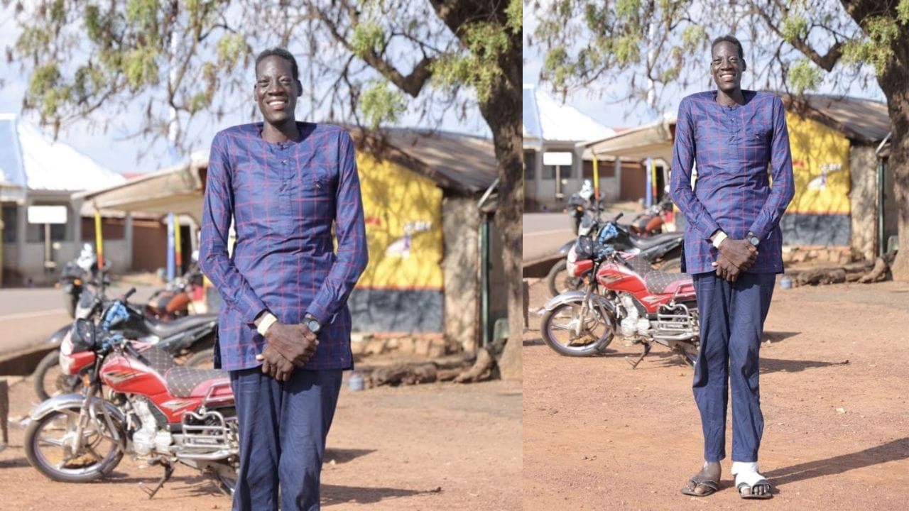 તમને જાણીની નવાઈ લાગશે કે તે ઘાનાના ઘણા લોકોના ઘરની દીવાલો જેટલી ઊંચાઈ ધરાવે છે. હાલમાં વિશ્વનો સૌથી ઊંચો માણસ 8 ફૂટ 2 ઈંચ છે. ઘાનાનો 29 વર્ષીય સુલેમાના અબ્દુલ સમેદની આ ઊંચાઈનો આંકડો સાચો હશે તો તે પણ વિશ્વનો સૌથી ઊંચો માણસ બની શકે છે. 
