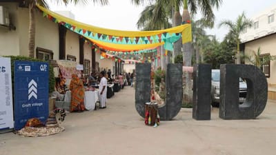 ગાંધીનગર : કર્ણાવતી યુનિવર્સિટીમાં આયોજિત અમદાવાદ ડિઝાઈન વીકની ચોથી આવૃતિનું કરાયુ આયોજન, વિદ્યાર્થીઓએ રજૂ કર્યા વિવિધ કલેક્શન્સ