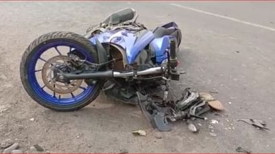 વલસાડ : ધરમપુર નજીક ટેમ્પો અને બાઈક વચ્ચે ગમખ્વાર અકસ્માત, ઘટના સ્થળે 19 વર્ષીય યુવકનું કમકમાટી ભર્યું મોત, ટેમ્પો ચાલક ફરાર