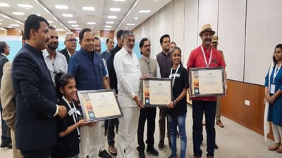 વડોદરાના ભાયલી વિસ્તારના બાળકોનો પર્યાવરણ અને પક્ષીપ્રેમ લાવ્યો રંગ, રાજ્યસ્તરે થયુ સન્માન