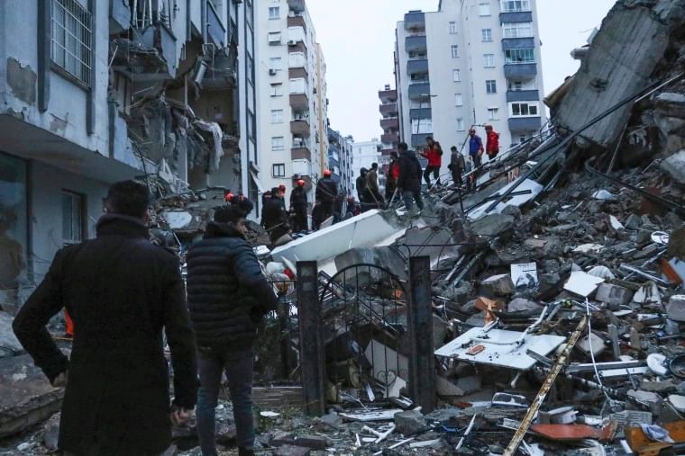 Earthquake In Turkey: તુર્કીમાં વિનાશકારી ભૂકંપથી 1600થી વધુ મોત થયા હોવાનો અંદાજ