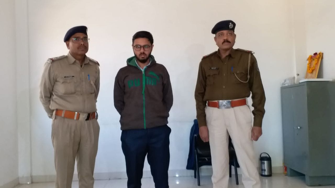 Ahmedabad : ચાંદખેડામાં ઘટી આધાતજનક ઘટના, યુવકે ઘરમાં ઘૂસી પરણિતાની હત્યાનો પ્રયાસ કર્યો