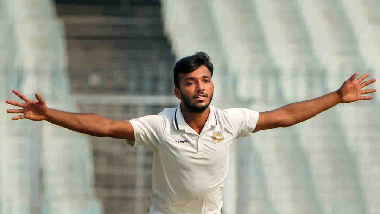 Ranji Trophy: ચેતન સાકરીયાએ ફાઈનલ મેચમાં સુદીપકુમારની ઉડાવી ગીલ્લીઓ, શૂન્ય રને કર્યો ક્લીન બોલ્ડ, જુઓ Video