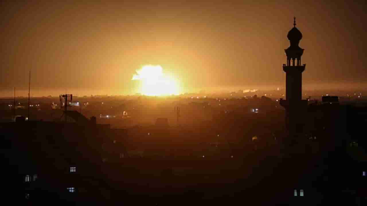 Israel Airstrike on Gaza: ઈંટનો જવાબ પથ્થરથી, હમાસની ધમકી બાદ ઈઝરાયેલનો ગાઝા પટ્ટી પર રોકેટથી હુમલો