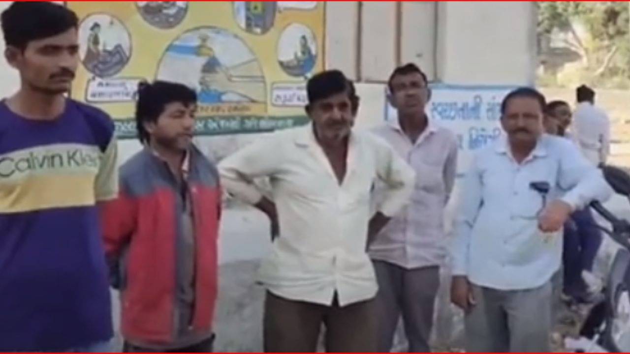 Gujarati Video : ગીર સોમનાથનું પીપળવા ગામ હાલ રણી ધણી વગરનું , ગુજરાત સરકારે નિમણૂક કરેલા વહીવટદારો જ છૂમંતર, જુઓ Video