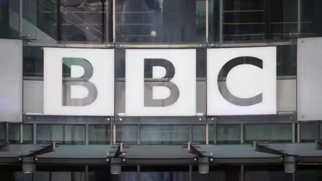 BBC Raid News: બીબીસી ઓફિસમાં ઈન્કમ ટેક્સના દરોડા સતત બીજા દિવસે પણ યથાવત, આખી રાત ચાલ્યુ સર્ચ ઓપરેશન