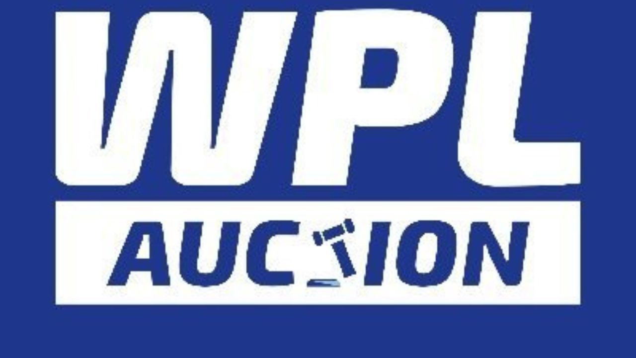 મહિલા IPL (WPL Auction 2023) માટે ખેલાડીઓની હરાજી આજે એટલે કે, સોમવારે મુંબઈમાં યોજાશે. પ્રથમ વખત યોજાનારી આ હરાજીમાં 90 ખેલાડીઓની બોલી લગાવવાની આશા છે. હરાજીની સૌથી મહત્વની વાત એ છે કે, IPL ઓક્શનમાં જ્યાં પુરૂષો હરાજી કરનારની ભૂમિકા ભજવતા હતા, WPL 2023ની હરાજીમાં આ ભૂમિકા એક મહિલા ભજવશે. મલાઇકા અડવાણી મુંબઈમાં Jio વર્લ્ડ કન્વેન્શન સેન્ટરમાં હરાજીમાં હરાજી કરતી જોવા મળશે.