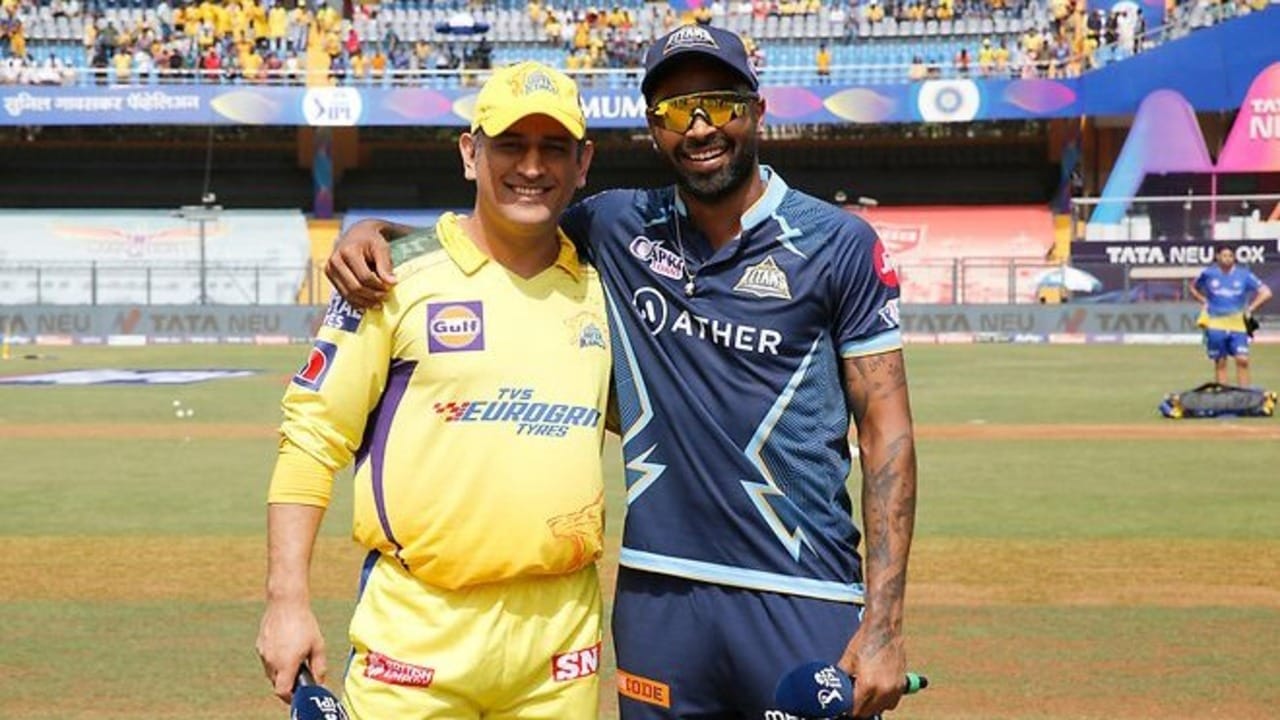 આઈપીએલ 2023ની શરુઆત આગામી 31 માર્ચથી થઈ રહી છે. જેની ફાઈનલ મેચ 28 મેના રોજ રમાનારી છે. પ્રથમ મેચ વર્તમાન ચેમ્પિયન ટીમ ગુજરાત ટાઈટન્સ અને ચેન્નાઈ સુપર કિંગ્સ વચ્ચે થનારી છે. ચેન્નાઈ સુપર કિંગ્સની કેપ્ટનશિપ એમએસ ધોની અને ગુજરાત જાયન્ટ્સ ટીમની કેપ્ટનશિપ હાર્દિક પંડ્યા પાસે છે. 