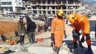 તુર્કીમાં આવેલા વિનાશક ભૂકંપમાં બચાવ અને રાહતકાર્યમા મદદરૂપ થવા માટે ભારતથી 100 સભ્યોની NDRFની ટીમ તેમજ મેડીકલ ટીમ આધુનિક બચાવ અને તબીબી સાધનો સાથે તુર્કી પહોચી છે. અહીં ભારતીય ટીમ દ્વારા લોકોની મદદ માટે Operation dost ચલાવવામાં આવ્યું છે.