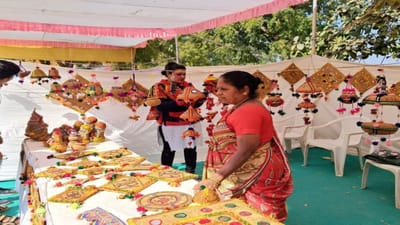 Mehsana : બહુચરાજી સખીમંડળની મહિલાઓ આત્મનિર્ભર બની, નાળિયેરના છોતરાથી વિવિધ બનાવટો થકી વાર્ષિક 3.50 લાખનું ટર્નઓવર