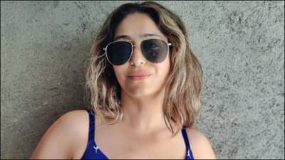 40 વર્ષની ઉંમરે નેહા ભસીને પોતાના બોલ્ડ ડાન્સથી મચાવી ધૂમ, જુઓ Video