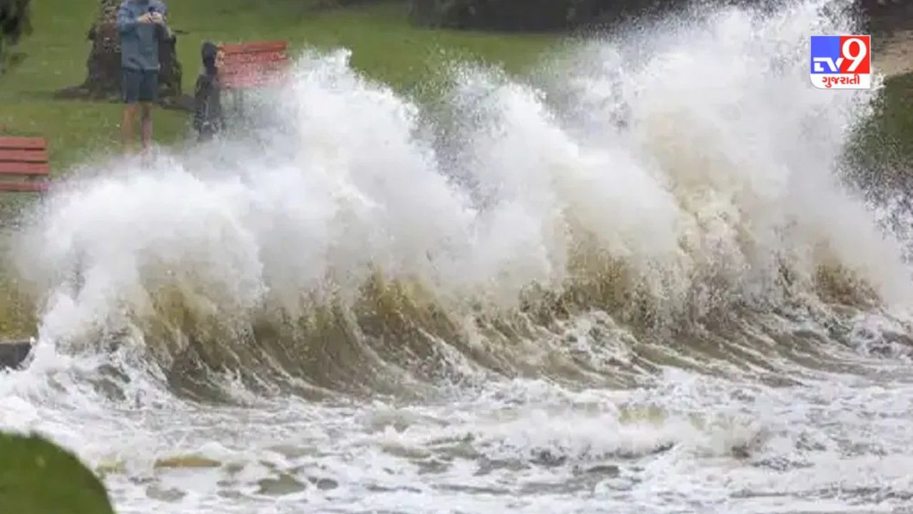 New Zealand Cyclone Gabrielle: ચક્રવાત ગેબ્રિયલની ન્યુઝીલેન્ડમાં તબાહી ! 58000 ઘરોમાં પાવર કટ, 509 ફ્લાઈટ્સ રદથી જનજીવન અસ્તવ્યસ્ત