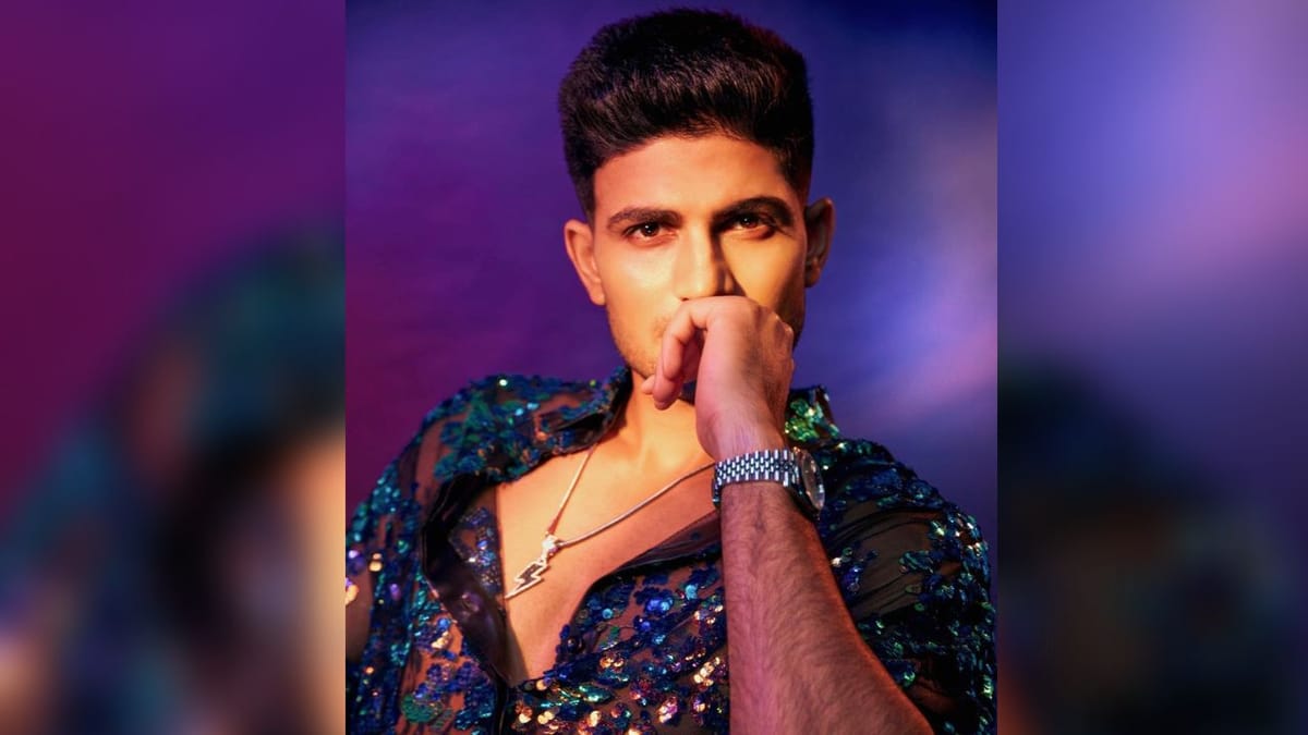 Shubman Gill માટે મોટેરા સ્ટેડિયમમાં ચાહકોએ લગાડ્યા નારા, 'હમારી ભાભી કૈસી હો સારા ભાભી જેસી હો' Viedo Viral Shubman Gill માટે મોટેરા સ્ટેડિયમમાં ચાહકોએ લગાડ્યા નારા, 'હમારી ભાભી કૈસી હો સારા ભાભી જેસી હો' Viedo Viral