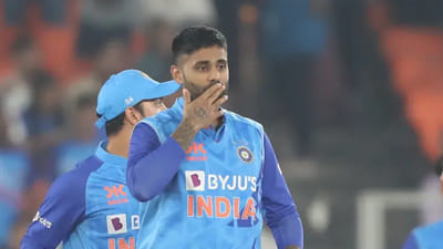 IND vs NZ: અમદાવાદમાં સુપરમેન અંદાજમાં જોવા મળ્યો સૂર્યકુમાર યાદવ, ઝડપ્યા 3 આશ્ચર્યજનક કેચ-Video