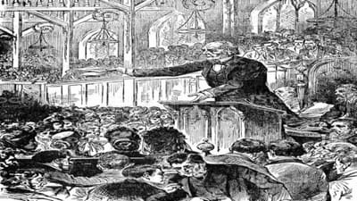 બજેટ બેગ અથવા બ્રીફકેસની મુસાફરી કેવી રીતે શરૂ થઈ તે સફર ઘણી રસપ્રદ રહી છે.ભારતમાં બજેટને બ્રીફકેસમાં લાવવાની કહાની ખૂબ જ રસપ્રદ છે. ભારતનું બજેટ સૌપ્રથમ 1860માં બ્રિટિશ ચાન્સેલર ઑફ ધ એક્સચેકર ચીફ વિલિયમ એવર્ટ ગ્લેડસ્ટોન દ્વારા રજૂ કરવામાં આવ્યું હતું. તેઓ લાંબા ભાષણો આપવા માટે જાણીતા હતા. તેને પોતાના કાગળો રાખવા માટે એક મોટી બ્રીફકેસની જરૂર લાગી હતી.