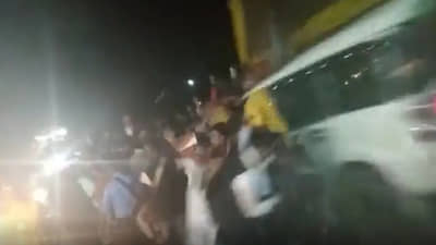 VIDEO : લગ્નમાં DJ ના તાલે ડાન્સ કરી રહેલા જાનૈયાઓને બેકાબુ કારે અડફેટે લીધા, એકનું મોત, 30થી વધુ ઈજાગ્રસ્ત