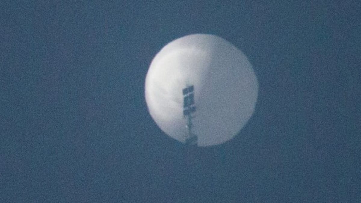 અમેરિકાએ ચાઈનીઝ જાસૂસ બલૂનને તોડી પાડ્યું, બંને દેશો વચ્ચે તણાવ વધી શકે છે