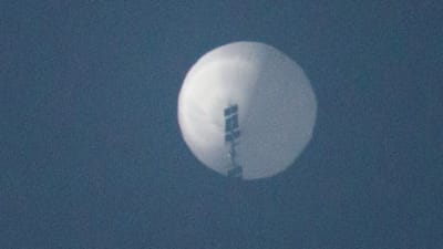 અમેરિકાએ ચાઈનીઝ જાસૂસ બલૂનને તોડી પાડ્યું, બંને દેશો વચ્ચે તણાવ વધી શકે છે