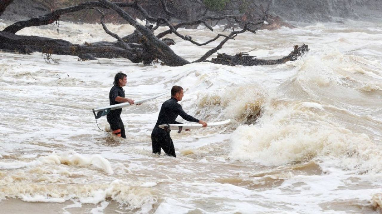 Cyclone Gabrielle latest Updates: સાયક્લોન ગેબ્રિયેલની તબાહીના પગલે હજારો ઘરોમાં વીજળી ડુલ, નેશનલ ઈમરજન્સી જાહેર કરાઈ