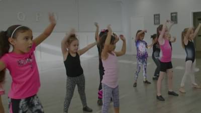 Viral Video : છોટા પેકેટ બડા ધમાકા ! બાળકીઓએ કર્યો ધમાકેદાર ડાન્સ, વીડિયો જોઈ યુઝર્સ થયા ફેન, કહ્યું- આગ લગા દી