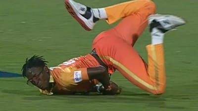 VIDEO: કેચ પકડતા થયો અકસ્માત, LIVE મેચમાં તૂટેલા હાથ સાથે ખેલાડી હોસ્પિટલ પહોંચ્યો