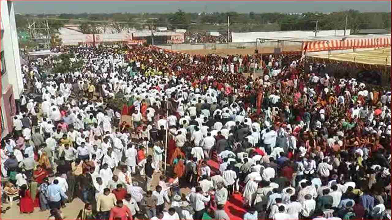 Gujarati Video: પાલનપુરમાં મા અર્બુદાના રજતજયંતિ મહોત્સવના અંતિમ દિવસે  4 લાખ લોકોએ કર્યા દર્શન