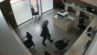 Gujarati Video : વડોદરાના કુરાલી ગામની એક કંપનીમાં ત્રાટક્યા તસ્કરો, 1 લાખ 40 હજારની ચોરી કરી ફરાર, જુઓ Video