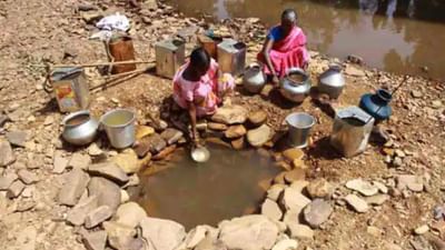 Gujarati Video : દાંતા તાલુકાનું તળેટી ગામ આજે પણ વિકાસથી વંચિત ! ગામવાસીઓને પાણી ભરવા માટે ભટકવુ પડે છે, જુઓ Video