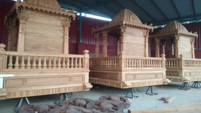 અમદાવાદના જગન્નાથ મંદિરથી નીકળતી રથયાત્રા 2023માં નવા રથ સાથે નીકળશે. નવા રથ બનાવવાનું કામ અત્યારે ખૂબ તેજ ગતિથી ચાલી રહ્યુ છે. જગન્નાથ મંદિર પ્રશાસન દ્વારા બને તેટલી જલ્દી રથ તૈયાર કરવા માટે સૂચના આપવામાં આવી છે. 