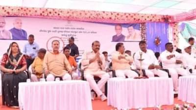 બિલ્કીસ બાનો કેસનો દોષિત ભાજપના સાંસદ-ધારાસભ્ય સાથે મંચ પર જોવા મળ્યો, મોઇત્રાએ કહ્યું- તેને જેલમાં મોકલો