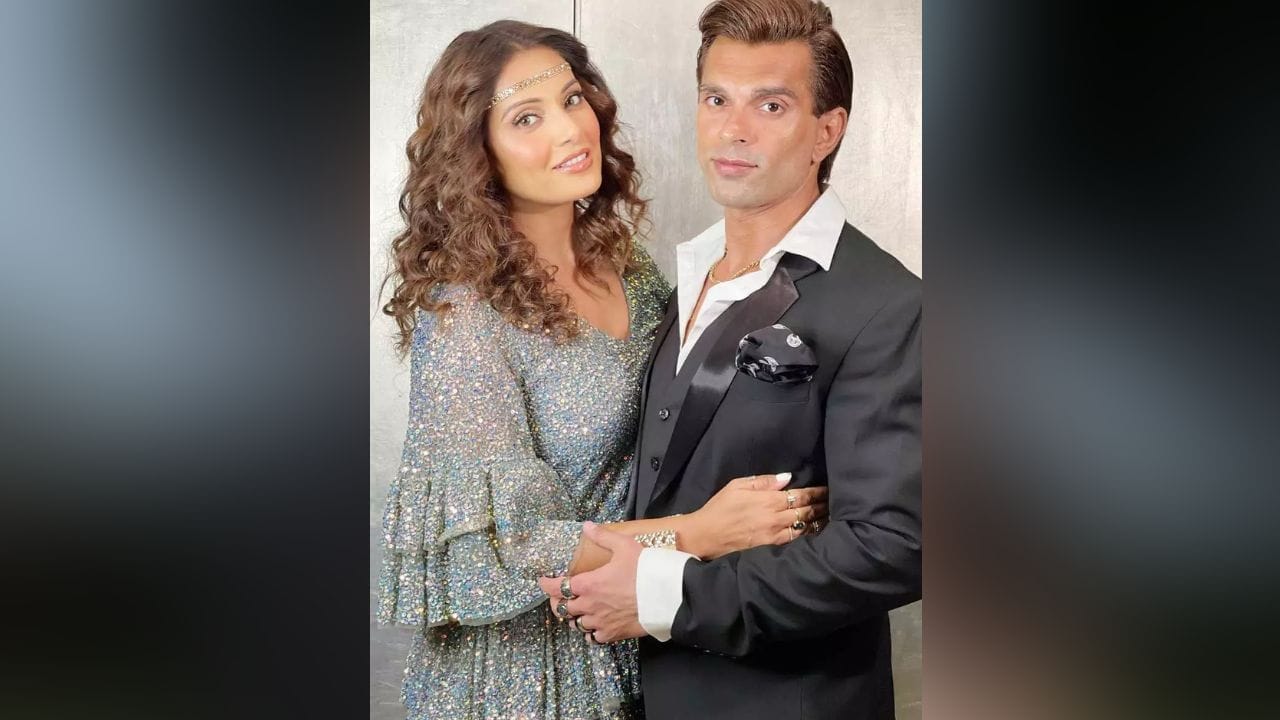 અલોન - બિપાશા બાસુ અને કરણ સિંહ ગ્રોવરે હાલમાં જ પુત્રી દેવીનું સ્વાગત કર્યું છે. અલોન ફિલ્મ પછી કપલે એકબીજાને ડેટ કરવાનું શરૂ કર્યું હતું.