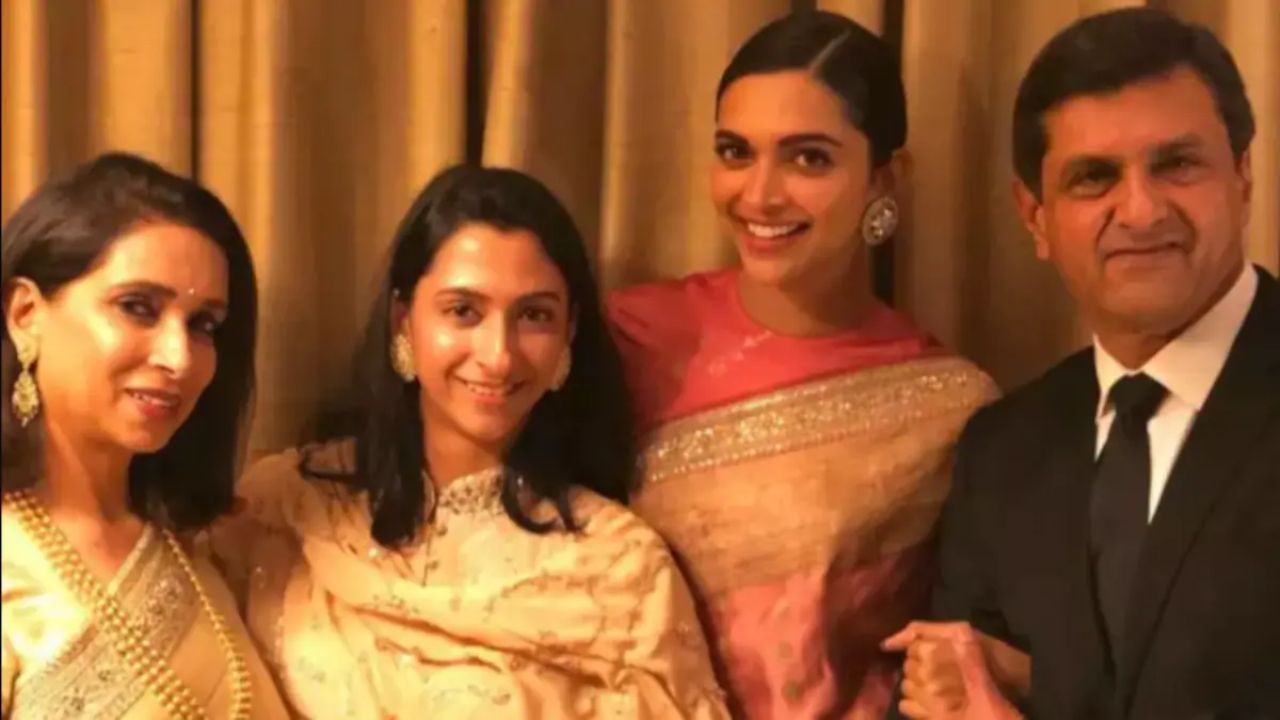 પ્રકાશ પાદુકોણની પુત્રી દીપિકા પાદુકોણ આજે આંતરરાષ્ટ્રીય ફિલ્મ સ્ટાર છે. દીપિકાને એક બહેન પણ છે જે તેનાથી નાની છે અને તેનું નામ અનીશા છે, જે એક સફળ ગોલ્ફર છે.  દીપિકાની નાની બહેન અનીશા પાદુકોણ છે, જે લાઈમલાઈટથી દૂર રહેવાનું પસંદ કરે છે.આપને જણાવી દઈએ કે જ્યાં દીપિકા ગ્લેમરસ છે, ત્યાં બહેન અનીશા તેનાથી બિલકુલ વિપરીત છે. ગોલ્ફ અનીશાની મનપસંદ રમત છે અને તેણે આંતરરાષ્ટ્રીય સ્તરે ઘણી વખત ભારતનું પ્રતિનિધિત્વ કર્યું છે. અનીશાએ માત્ર 12 વર્ષની ઉંમરે જ ગોલ્ફ રમવાનું શરૂ કર્યું હતું. ગોલ્ફ ઉપરાંત તે ક્રિકેટ, હોકી, ટેનિસ અને બેડમિન્ટન પણ રમી ચૂકી છે. ( ફોટો ક્રેડિટ- ગુગલ )