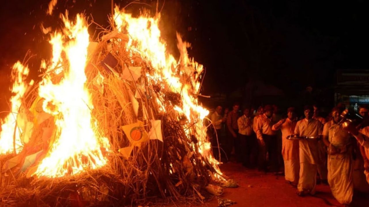 હોળી દહનના દિવસે રુપિયા ઉધાર ન લો અને ઉધાન ન આપો. એવી માન્યતાઓ છે કે તેના કારણે વ્યક્તિએ આર્થિક સમસ્યાઓનો સામનો કરવો પડે છે.