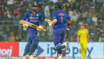 IND vs AUS: મુશ્કેલીમાં ટીમ ઈન્ડિયા, ભારતની અડધી ટીમ 50 રનમાં પેવેલિયન ભેગી થઈ હતી
