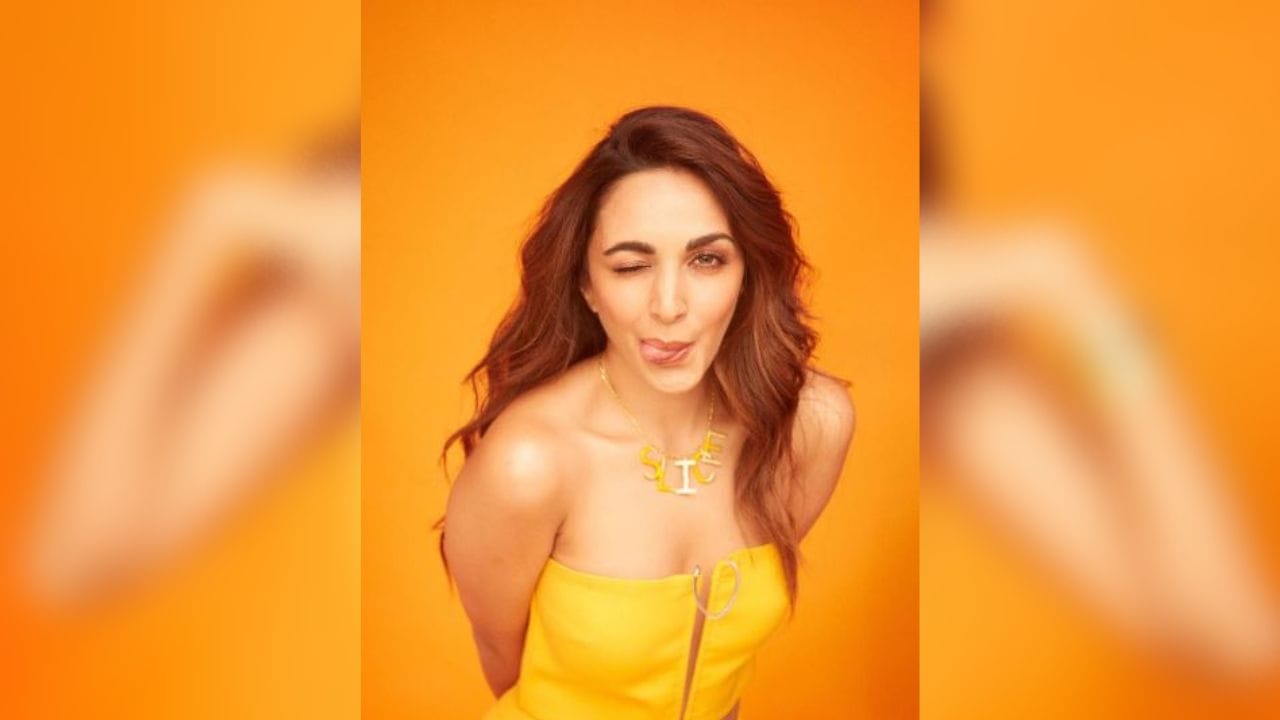 કિયારાનો આ ડ્રેસ ઓસ્ટ્રેલિયાની બ્રાન્ડ ડાયોન લી નો છે. આ સિંપલ દેખાતા બ્રાલેટની કિંમત 57 હજાર રૂપિયાથી વધુ હોવાનું કહેવાય છે અને સ્લિટ સ્કર્ટની કિંમત 71 હજારથી વધુ છે. સંપૂર્ણ ડ્રેસની કિંમત 1 લાખ 20 હજારથી વધુ છે.