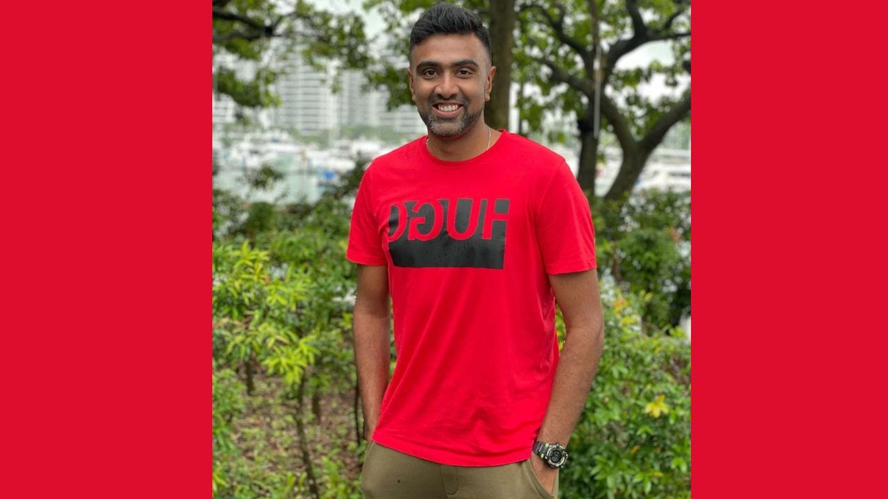 આ સિવાય કુંબલે અને અશ્વિન બંનેના નામે ઘરઆંગણે ટેસ્ટ ક્રિકેટમાં 25-25 પાંચ વિકેટ ઝડપવાનો રેકોર્ડ છે. અમદાવાદમાં ઓસ્ટ્રેલિયા સામે બીજી 5 વિકેટ ઝડપનાર અશ્વિન કુંબલેને પાછળ છોડી દેશે.