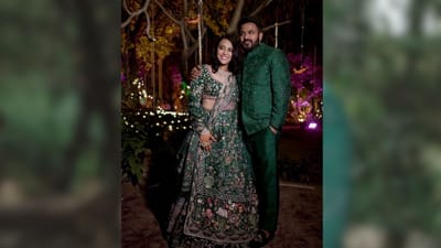 બોલિવુડની બેબાક એક્ટ્રેસ સ્વરા ભાસ્કર લગ્ન બાદથી સતત ચર્ચામાં છે. લગ્ન બાદ એક્ટ્રેસ પર પ્રેમનો રંગ ચડતો જોવા મળી રહ્યો છે. સ્વરાએ નવી તસવીરો શેયર કરી છે. જેમાં તે ખૂબ જ સુંદર લાગી રહી છે. (Instagram)