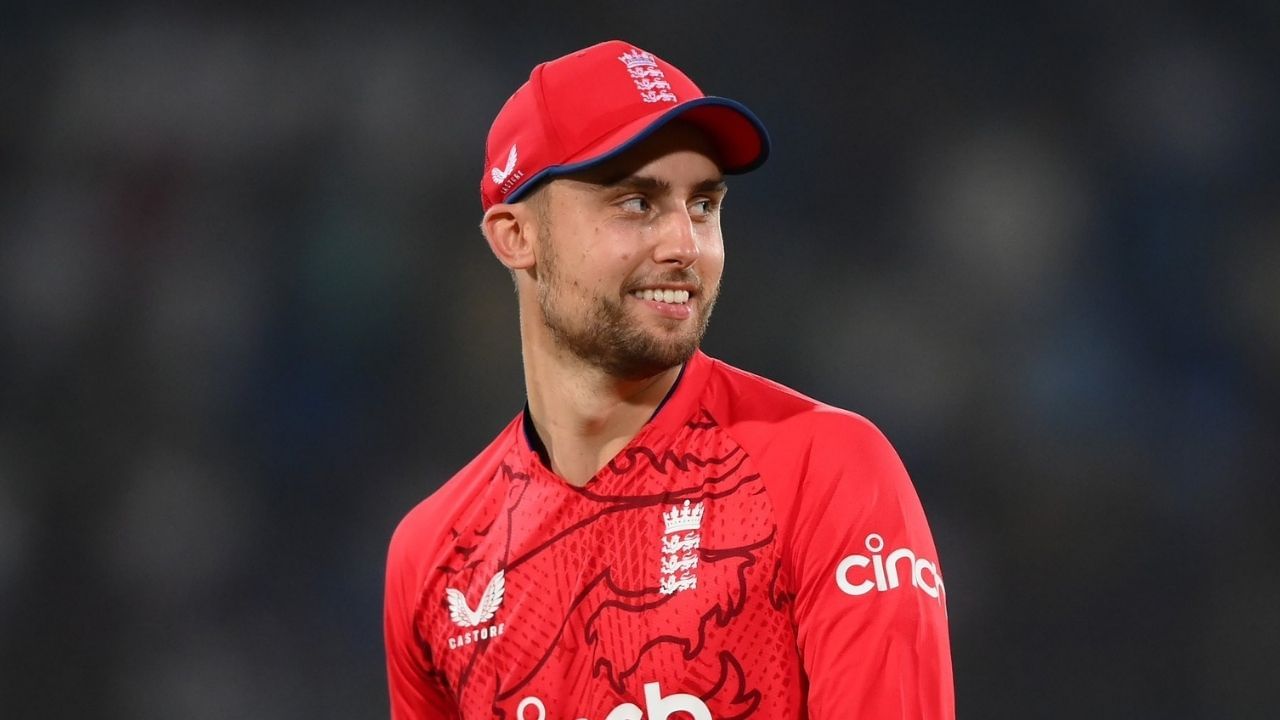 વિલ જેક્સને રોયલ ચેલેન્જર્સ બેંગ્લોરની ટીમે 3.20 કરોડ રુપિયા ખર્ચીને પોતાની સાથે જોડ્યો હતો. પ્રથમ સિઝન તે રમનારો હતો પરંતુ હવે તે ઈજાને લઈ બહાર થયો છે. ઈજા પહેલા જેક્સ પ્રભાવિત કરનારી રમત દર્શાવી રહ્યો હતો. તેણે દક્ષિણ આફ્રિકામાં રમાયેલી ટી20 લીગ SA20 માં તેણે શાનદાર રમત દર્શાવી હતી. 