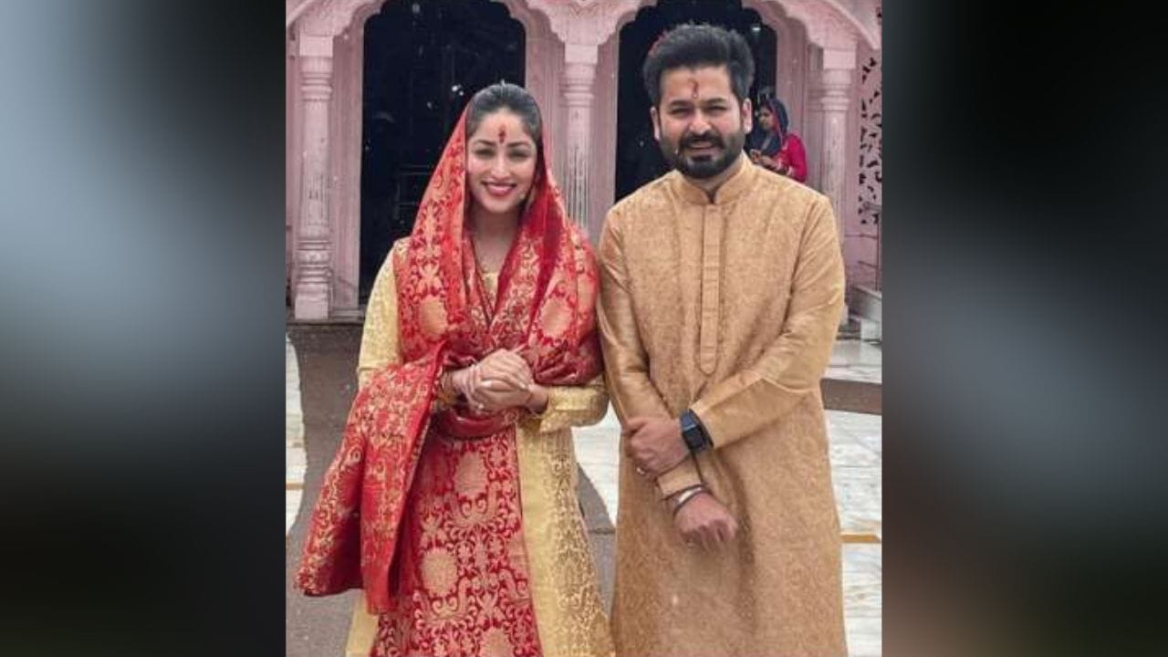 ઉરી - ડાયરેક્ટર આદિત્ય ધર અને યામી ગૌતમની લવ સ્ટોરી ફિલ્મ ઉરીના પ્રમોશન દરમિયાન શરૂ થઈ હતી. જે બાદ બંનેએ લગ્ન કરી લીધા હતા.