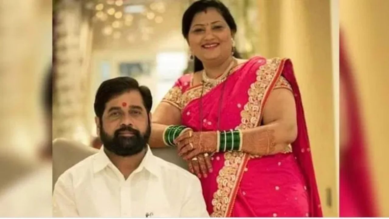 CM એકનાથ શિંદેની પત્નીએ 'રિક્ષાવાલા' ગીત પર કર્યો ડાન્સ, શું તમે Viral Video જોયો છે ?