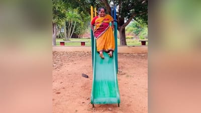 બાળક બનવાની ઘેલચ્છામાં દાદી ખાઈ ગઈ થાપ, યુઝર્સ Viral Video જોઇ ચોંકી ગયા