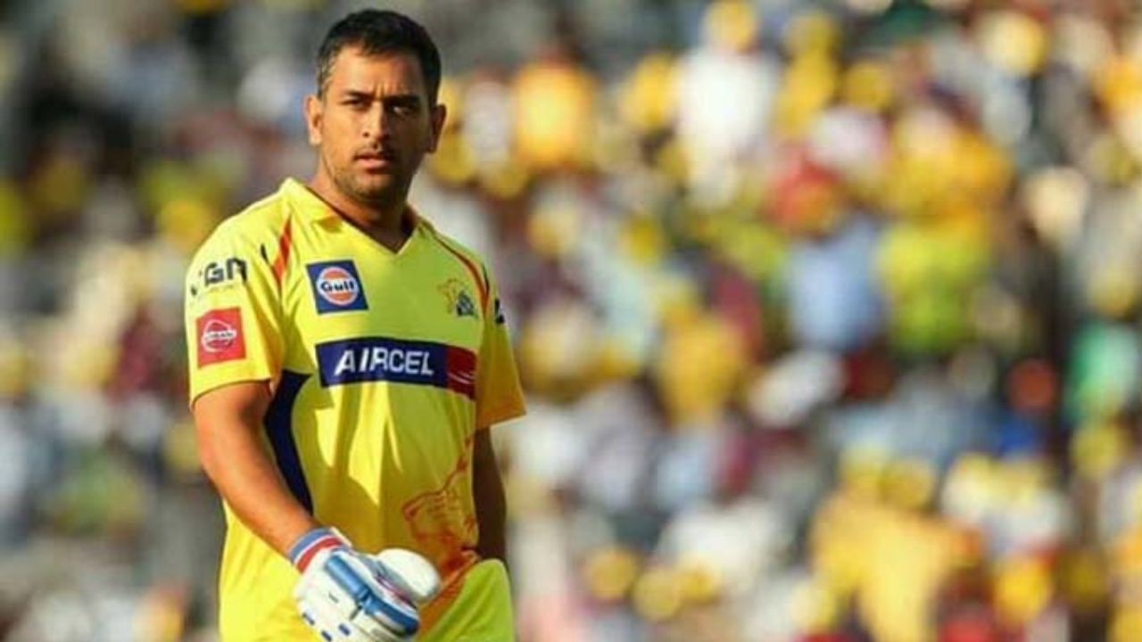 PHOTOS MS Dhoni sports trendy V Hawk hairstyle  Sports NewsThe Indian  Express